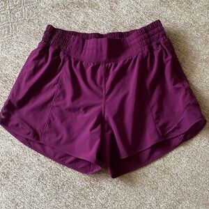 Lululemon Hotty Hot High-Rise Lined Short 4"
